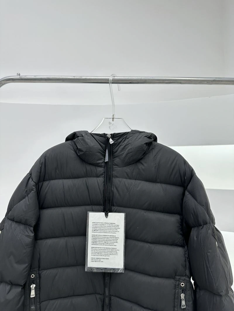 Moncler Down Jackets Tailored 144778