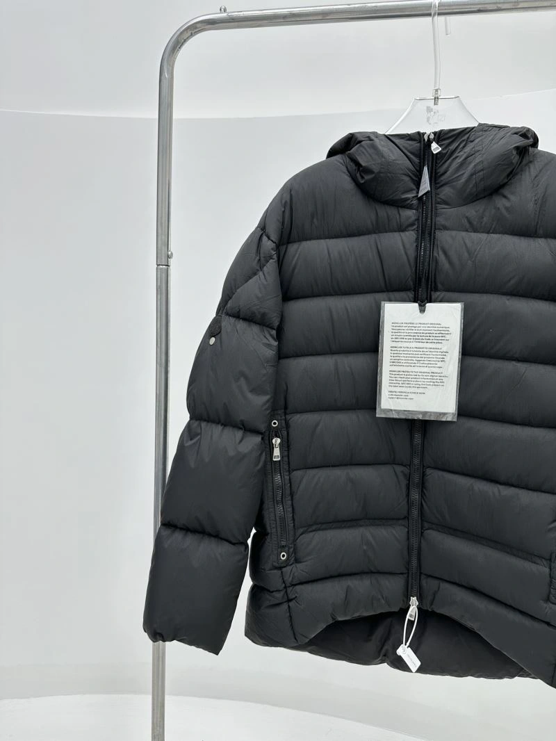 Moncler Down Jackets Tailored 144778