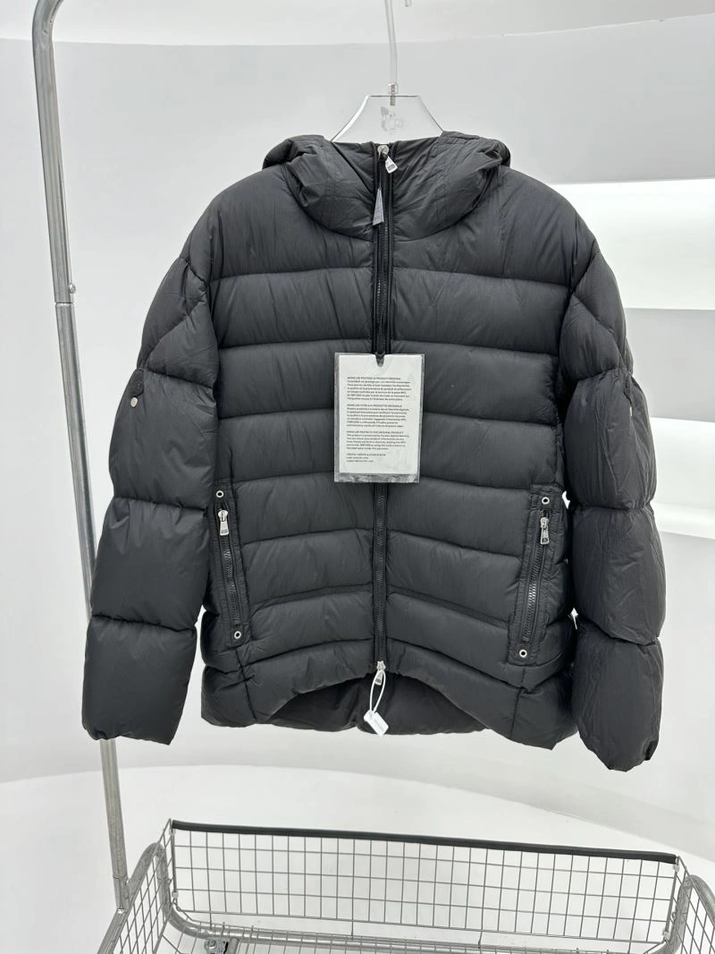Moncler Down Jackets Tailored 144778