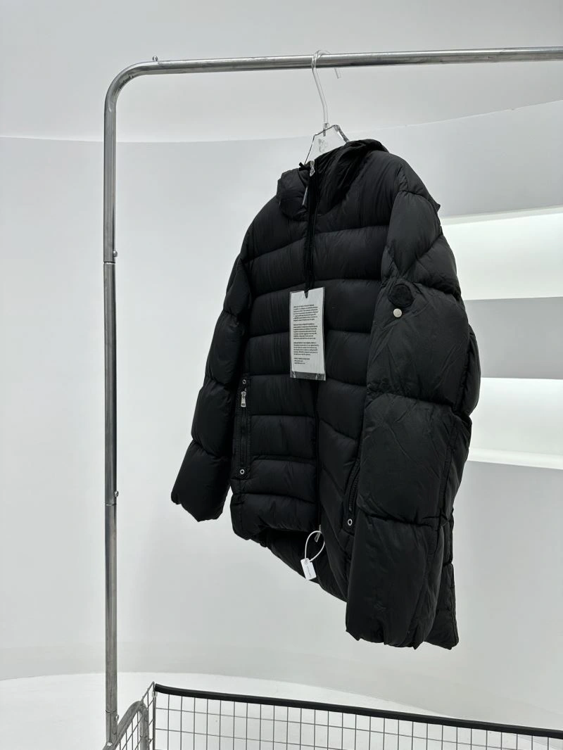 Moncler Down Jackets Tailored 144778