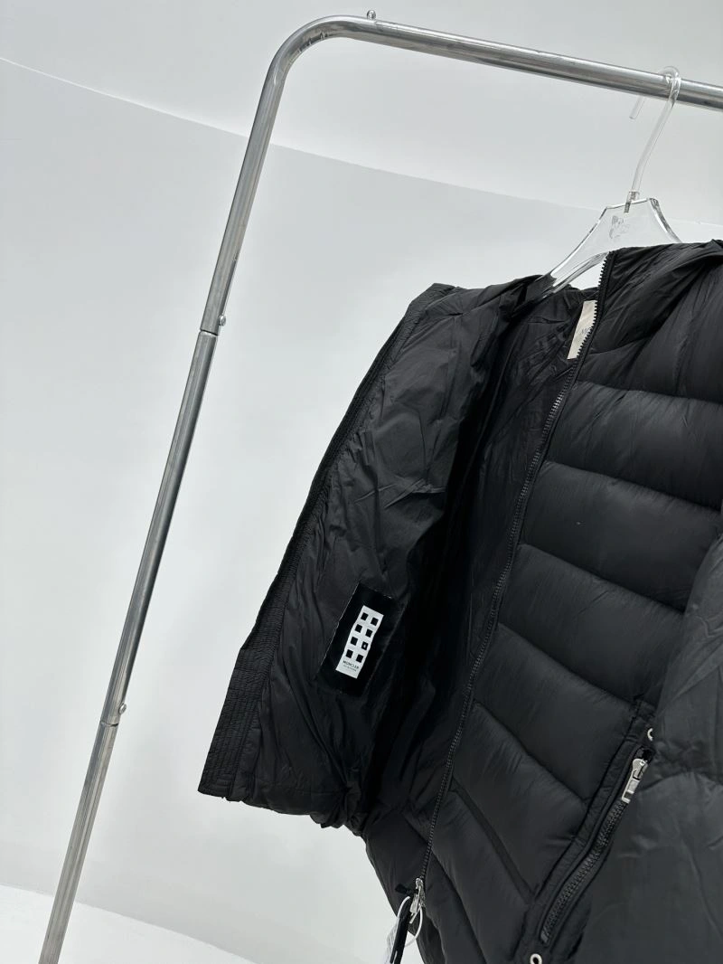 Moncler Down Jackets Tailored 144778