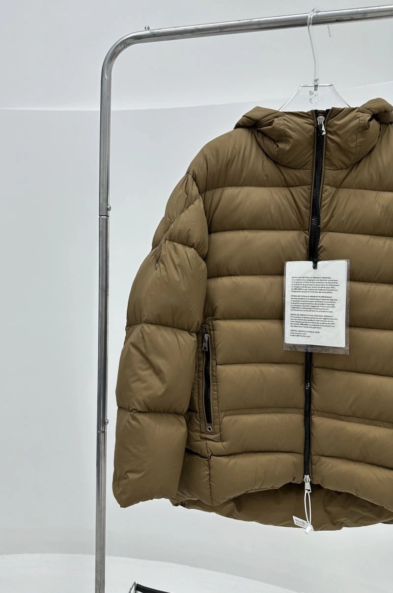 Supportive Moncler Down Jackets 144770