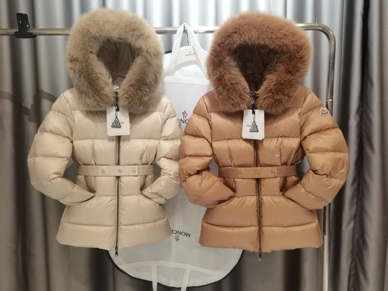Moncler Down Jackets Durable 144795