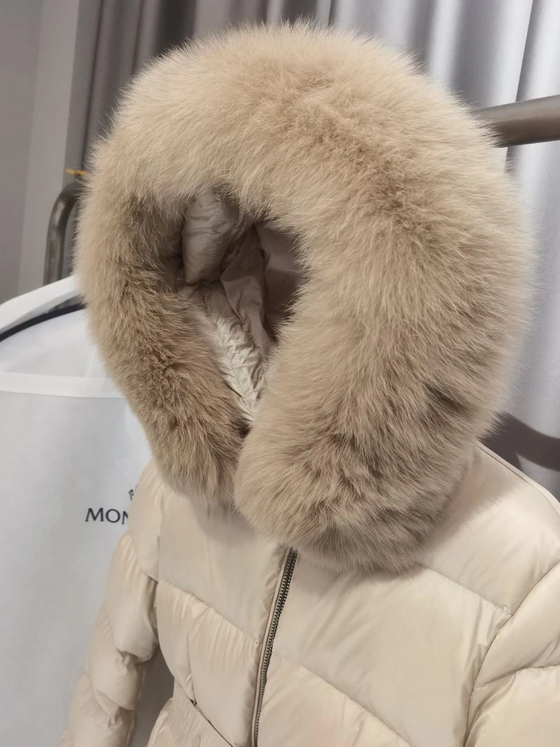 Moncler Down Jackets Durable 144795