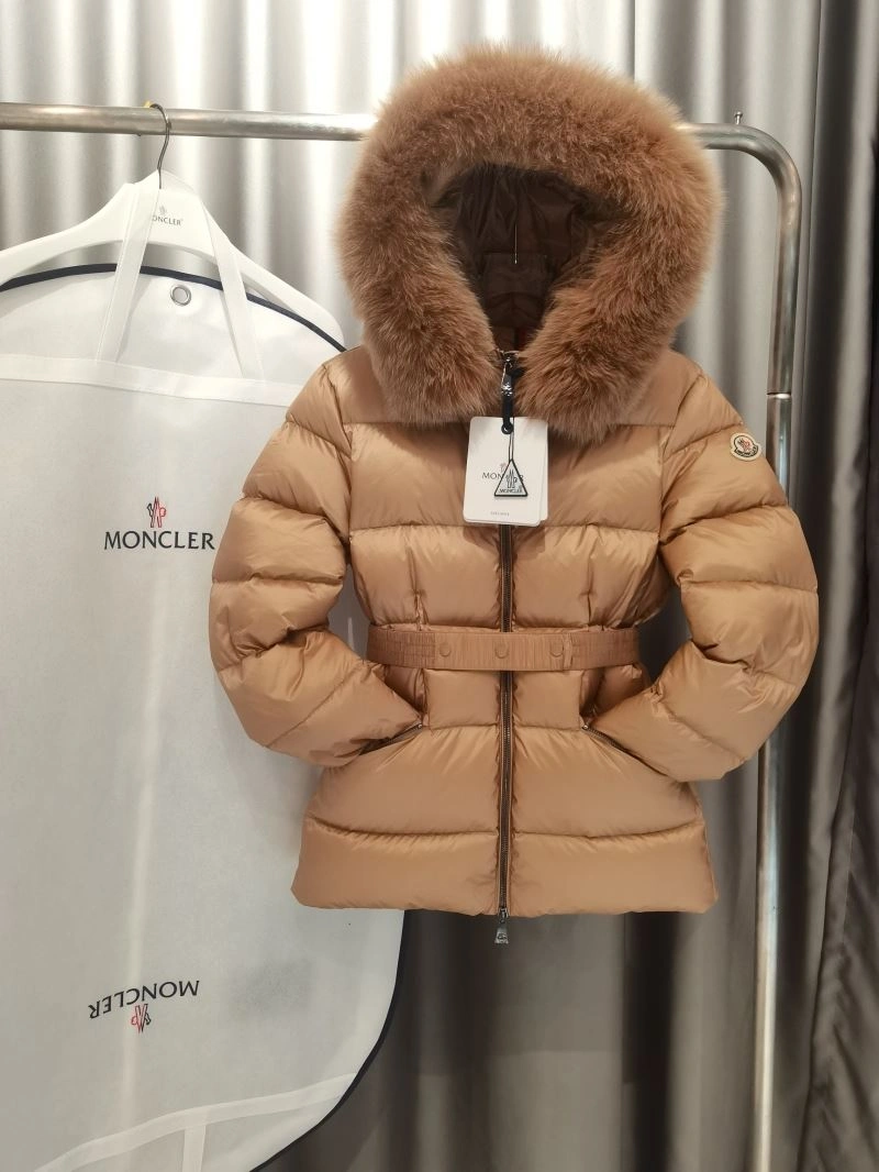 Moncler Down Jackets Durable 144795
