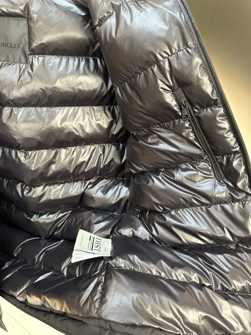 UrbanChic Moncler Down Jackets 144769