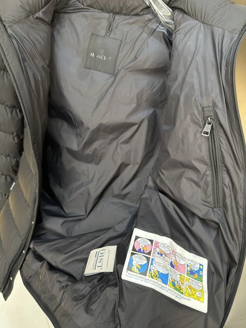 Moncler Down Jackets TravelReady 144764