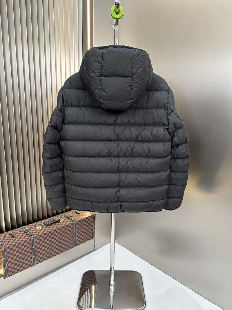 Moncler Down Jackets TravelReady 144764
