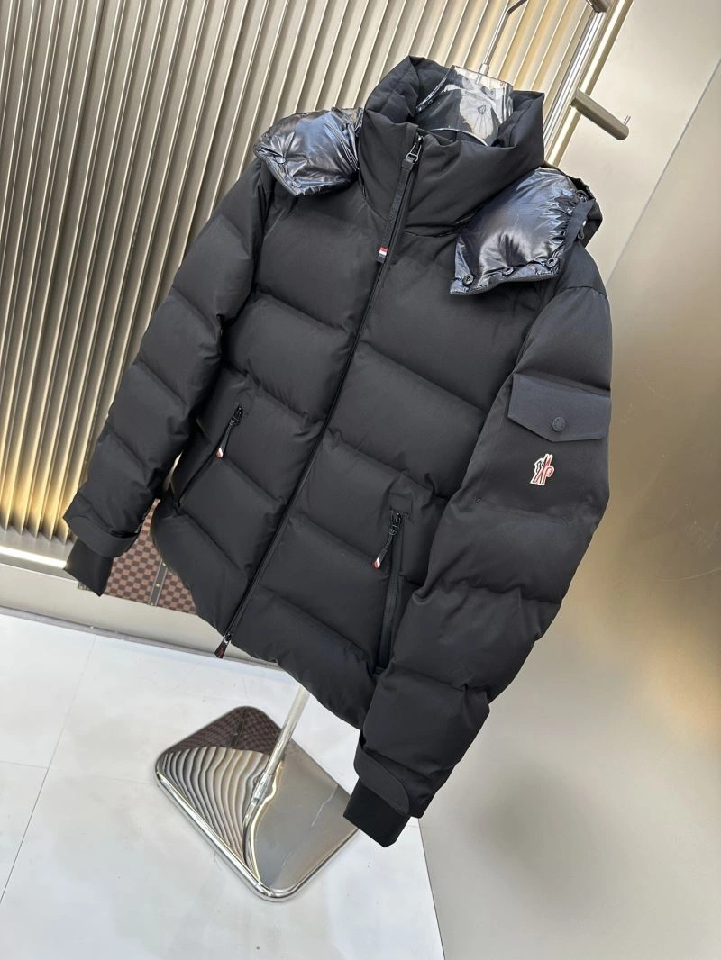 Moncler Down Jackets MultiPurpose 144762