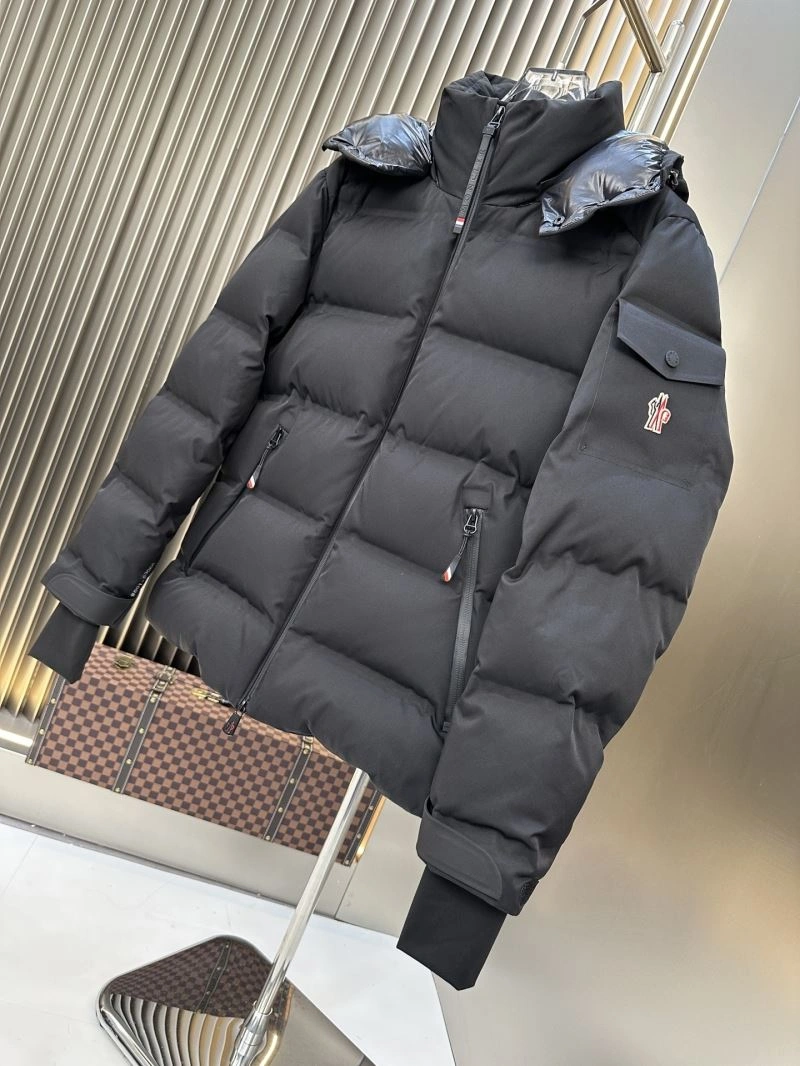 Moncler Down Jackets MultiPurpose 144762