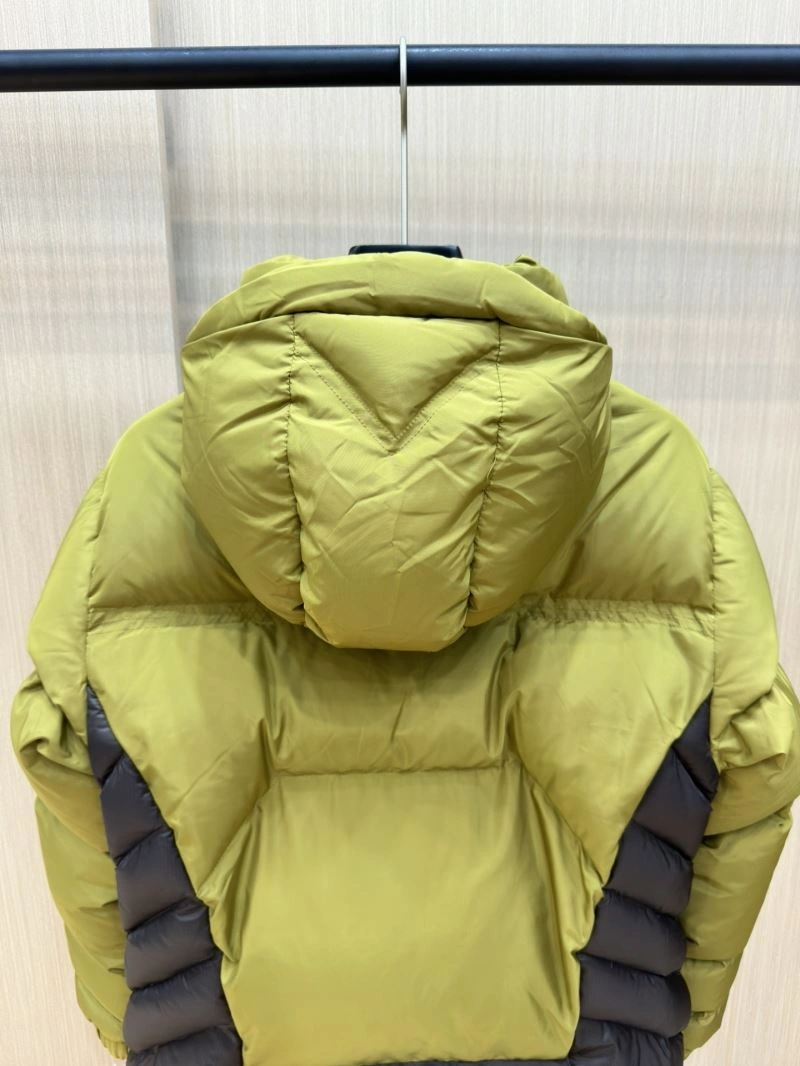 Moncler Down Jackets Elegant 144756