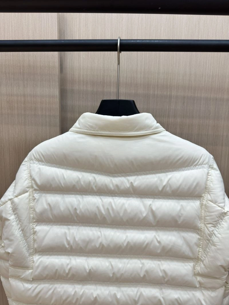 Moncler Down Jackets Sporty 144746