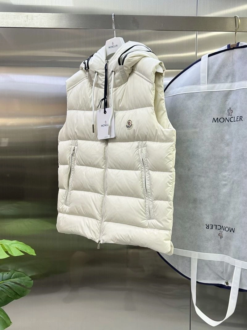 Moncler Down Jackets GoodFit 144741