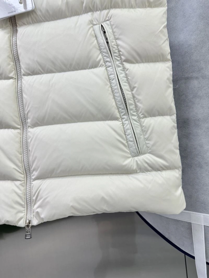 Moncler Down Jackets GoodFit 144741