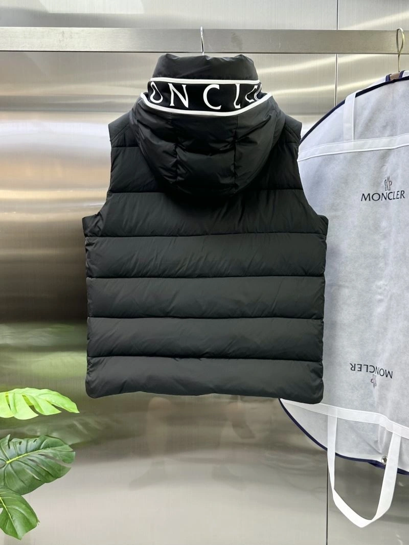 Moncler Down Jackets Durable 144738