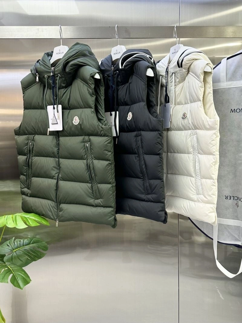 Moncler Down Jackets Durable 144738