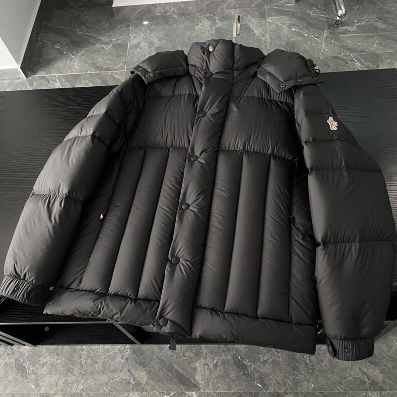 Moncler Down Jackets Refined 144751
