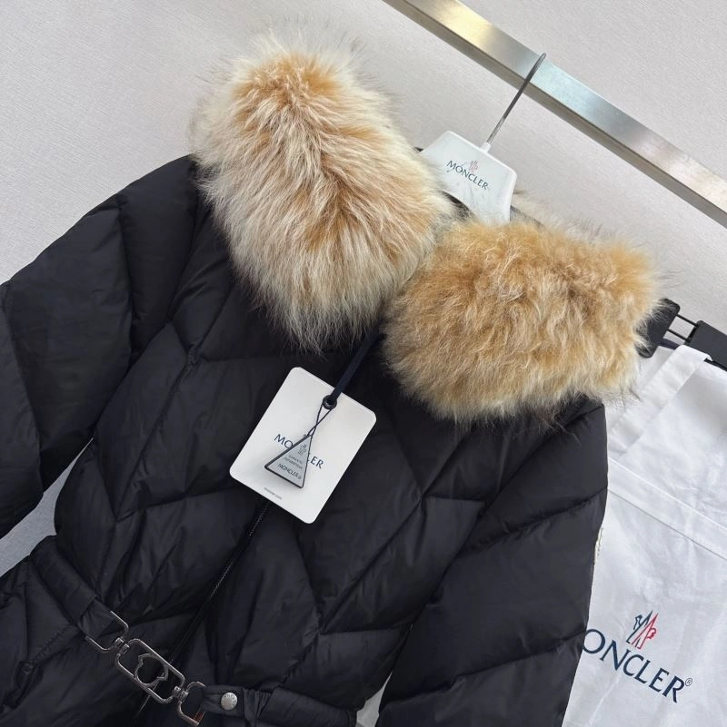 Moncler Down Jackets SmoothTexture 144744