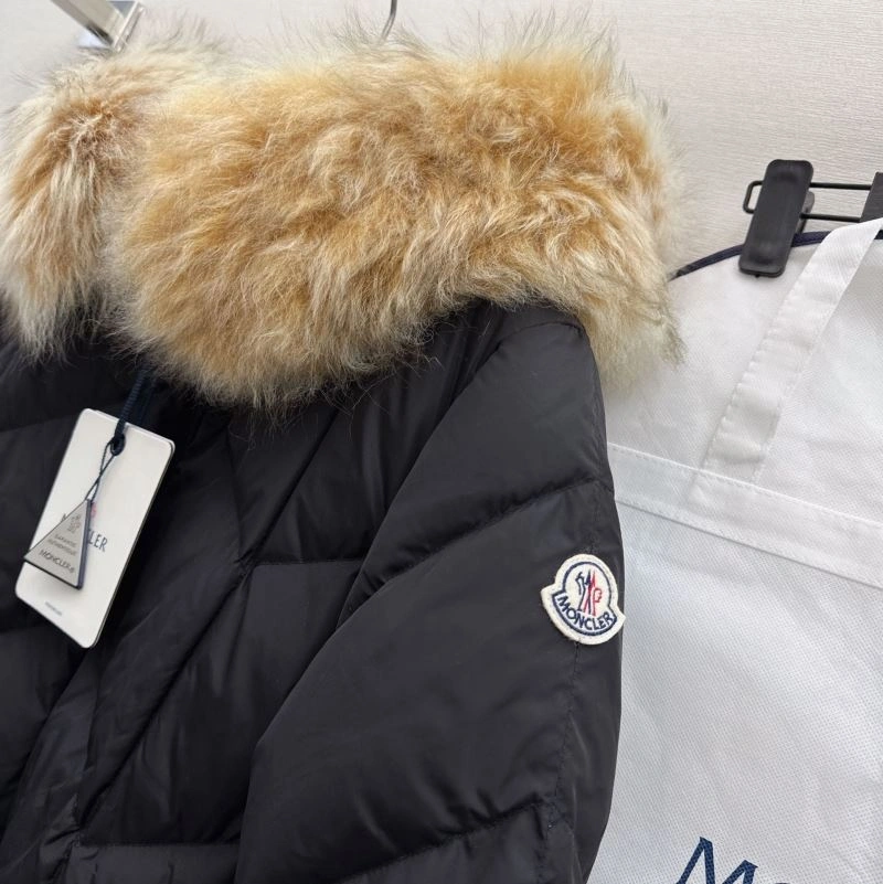 Moncler Down Jackets SmoothTexture 144744