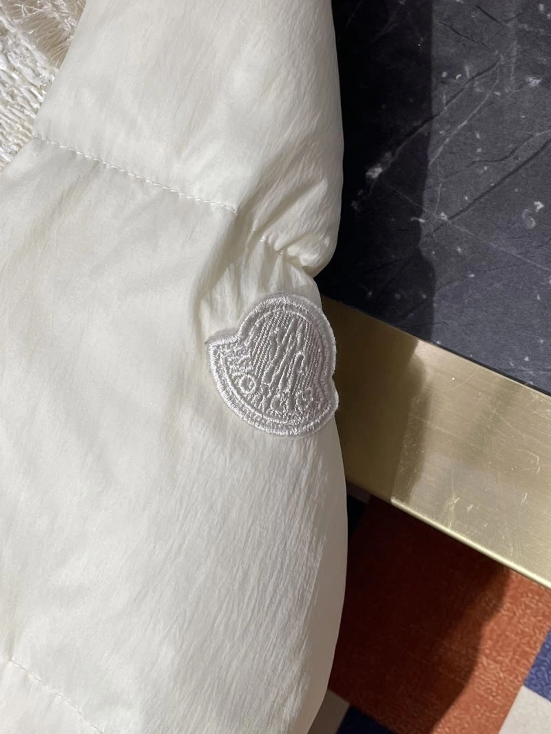 Moncler Down Jackets MultiPurpose 144728