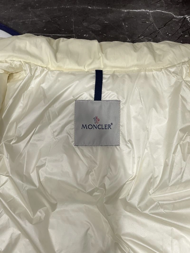 Moncler Down Jackets MultiPurpose 144728