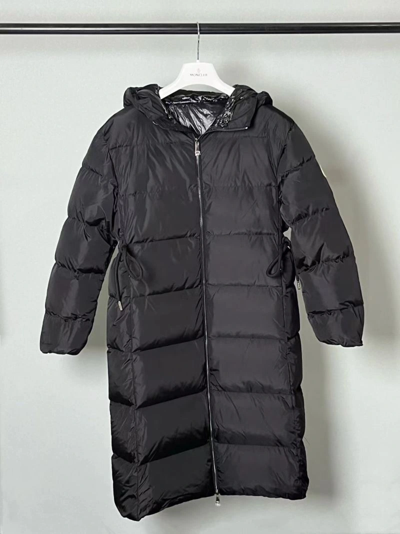 Moncler Down Jackets Chic 144730
