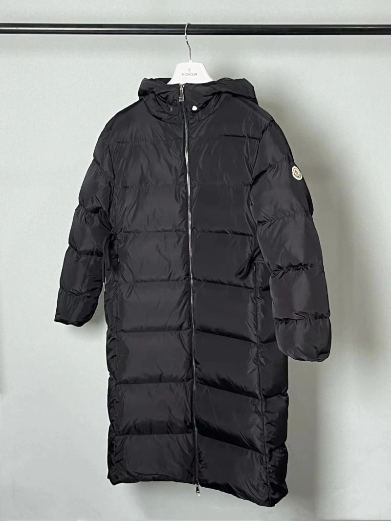 Moncler Down Jackets Chic 144730