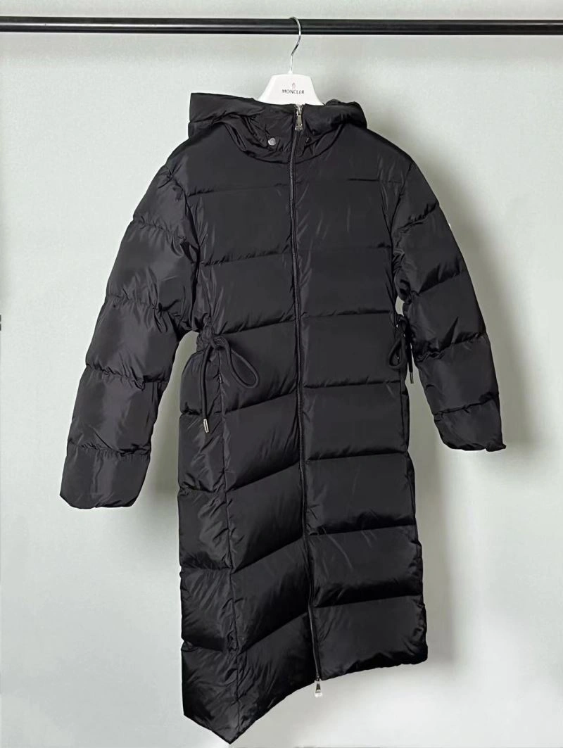 Moncler Down Jackets Chic 144730