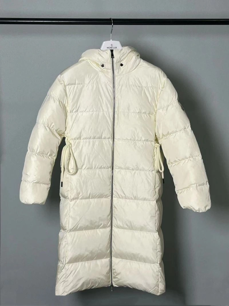 Sporty Moncler Down Jackets 144729