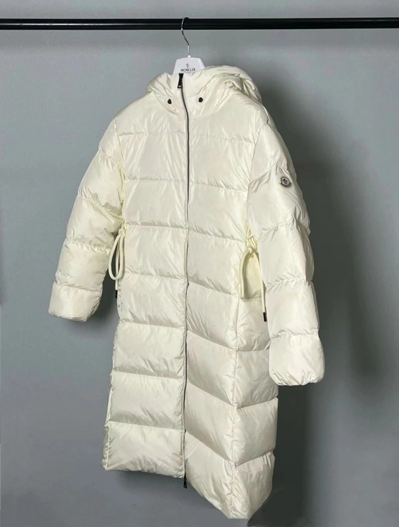 Sporty Moncler Down Jackets 144729