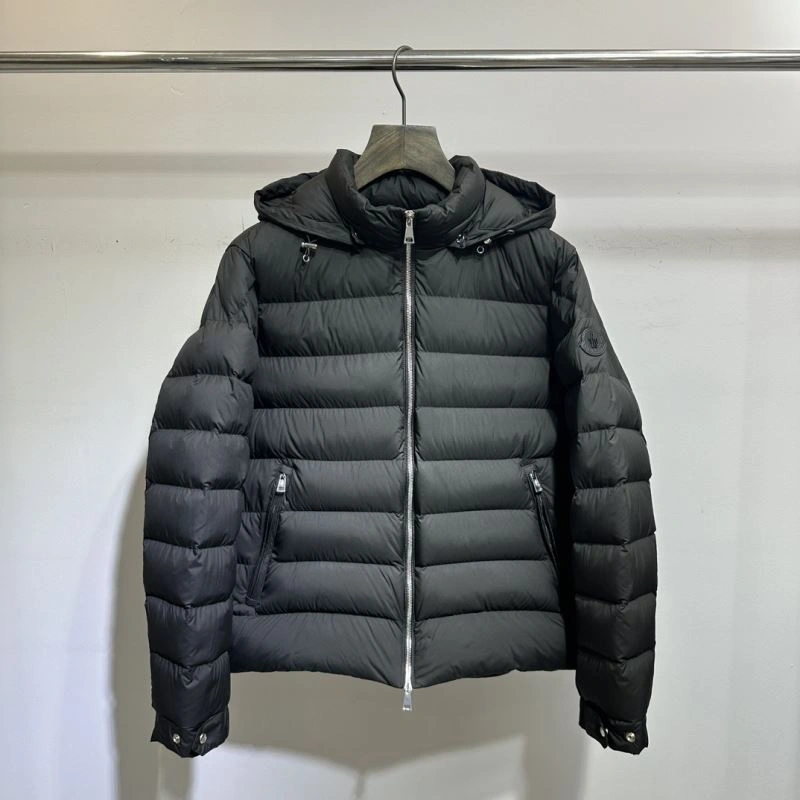 Moncler Down Jackets Elegant 144719