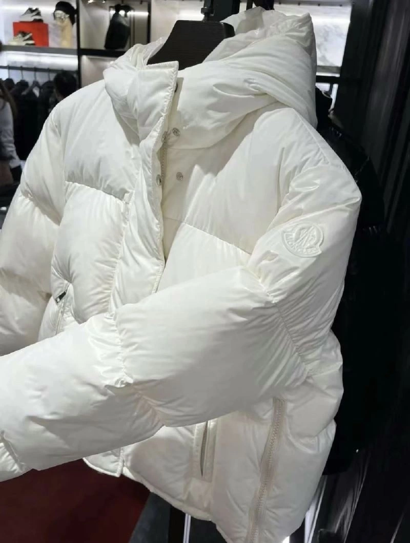 Moncler Down Jackets Popular 144712