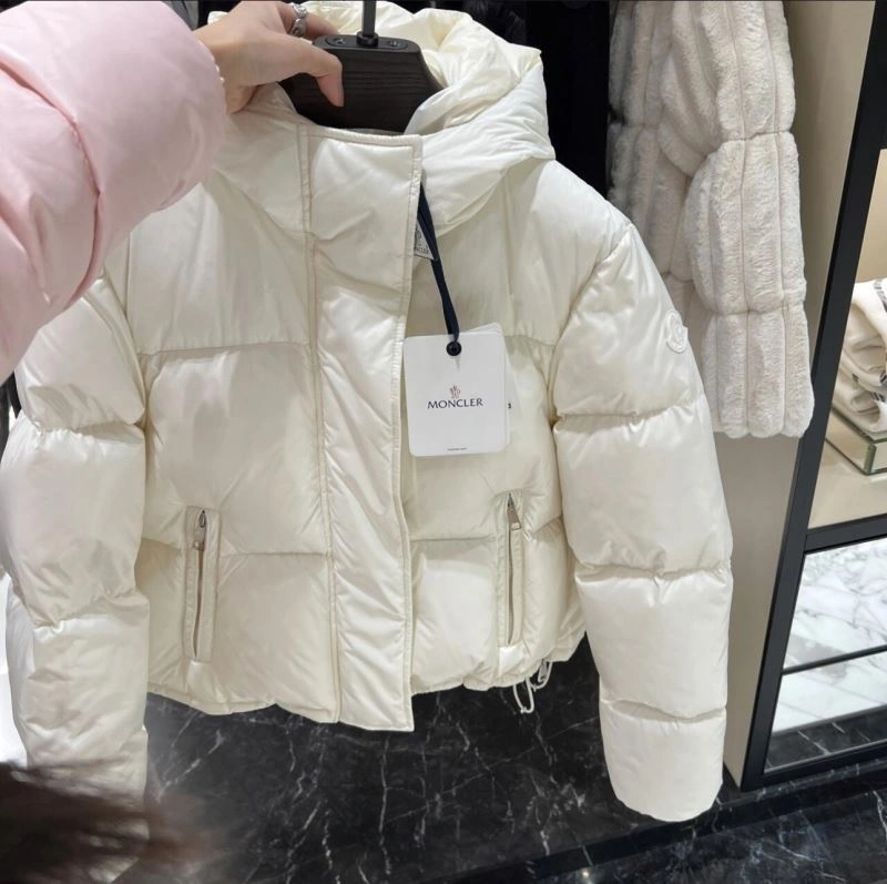 Moncler Down Jackets Popular 144712