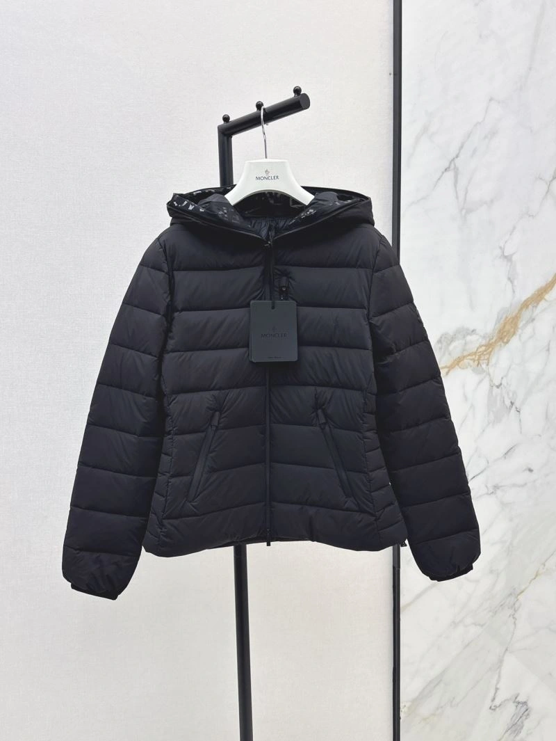 Moncler Down Jackets Attractive 144711