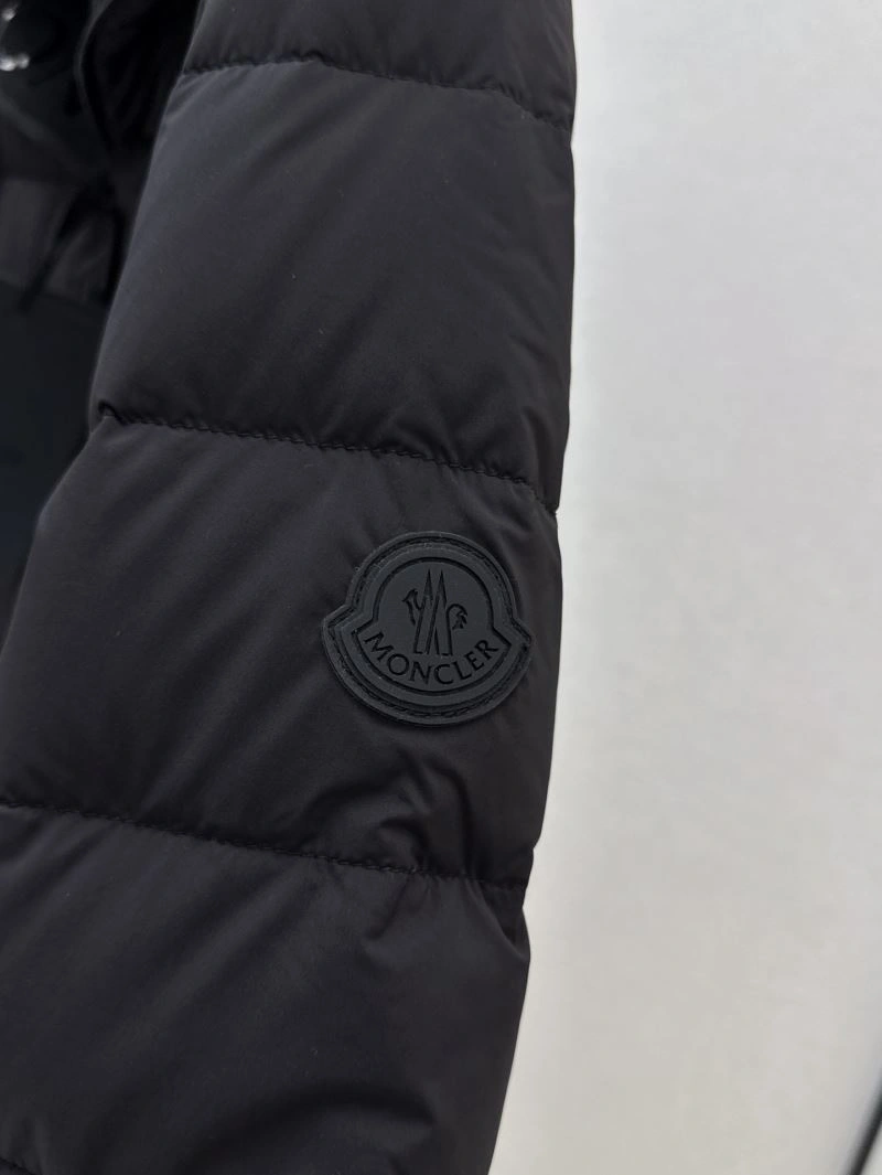 Moncler Down Jackets Attractive 144711
