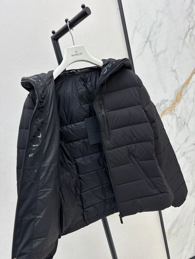 Moncler Down Jackets Attractive 144711