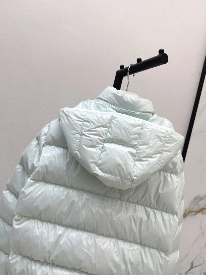 Moncler Down Jackets OnTrend 144710