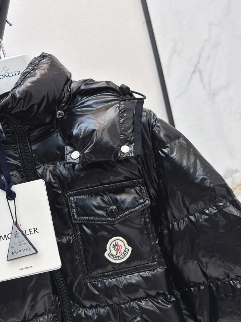 Trendsetting Moncler Down Jackets 144701