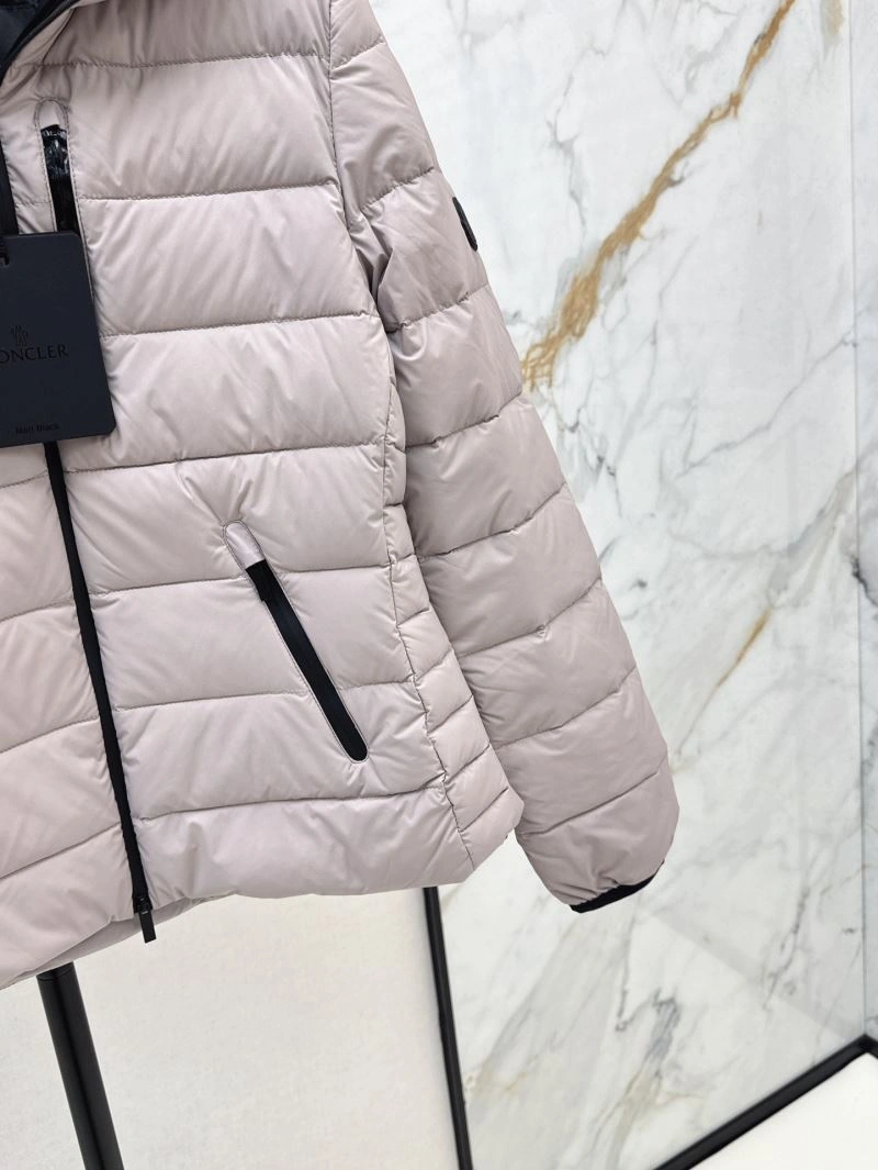 Premium Moncler Down Jackets 144697