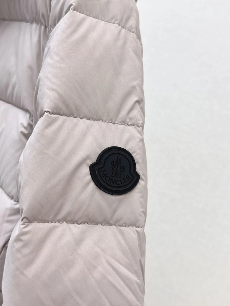 Premium Moncler Down Jackets 144697