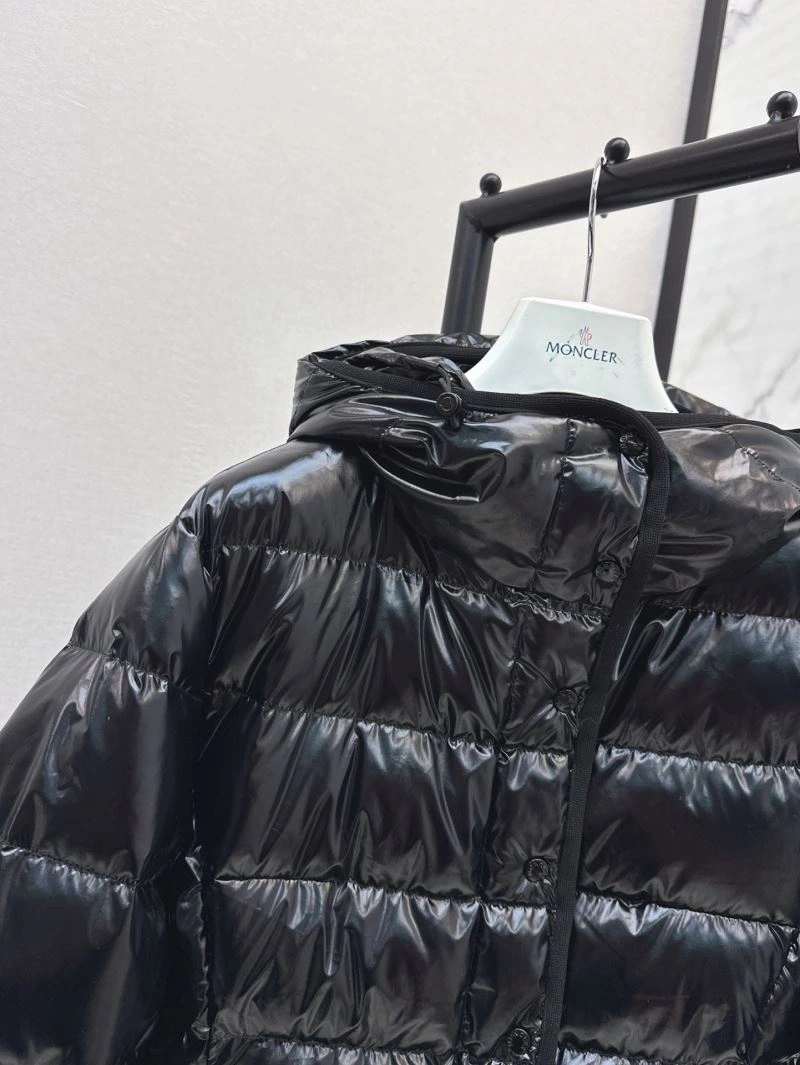 Moncler Down Jackets Seasonal 144700