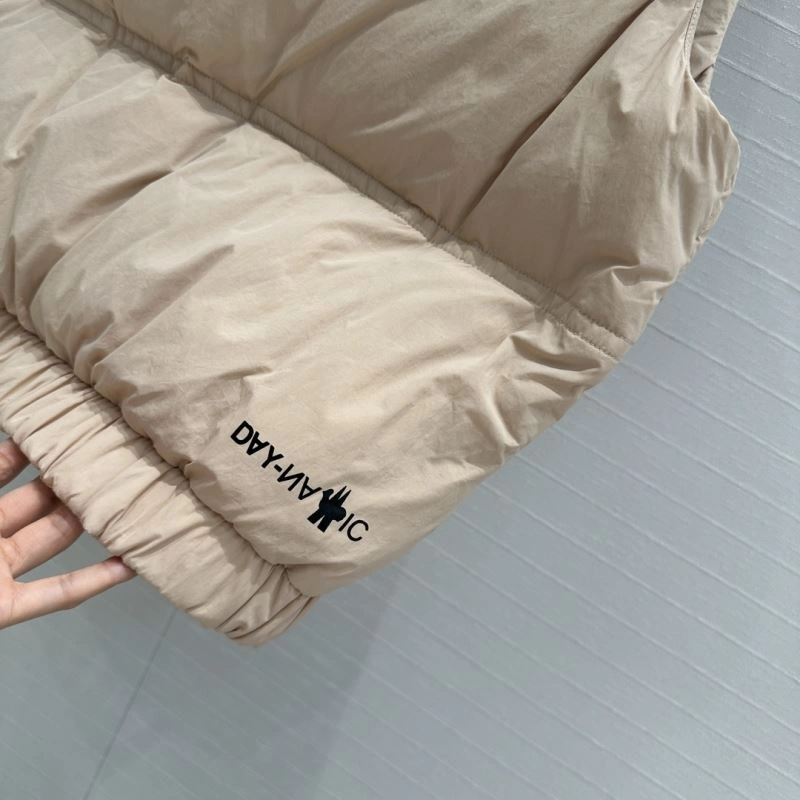 Casual Moncler Down Jackets 144681