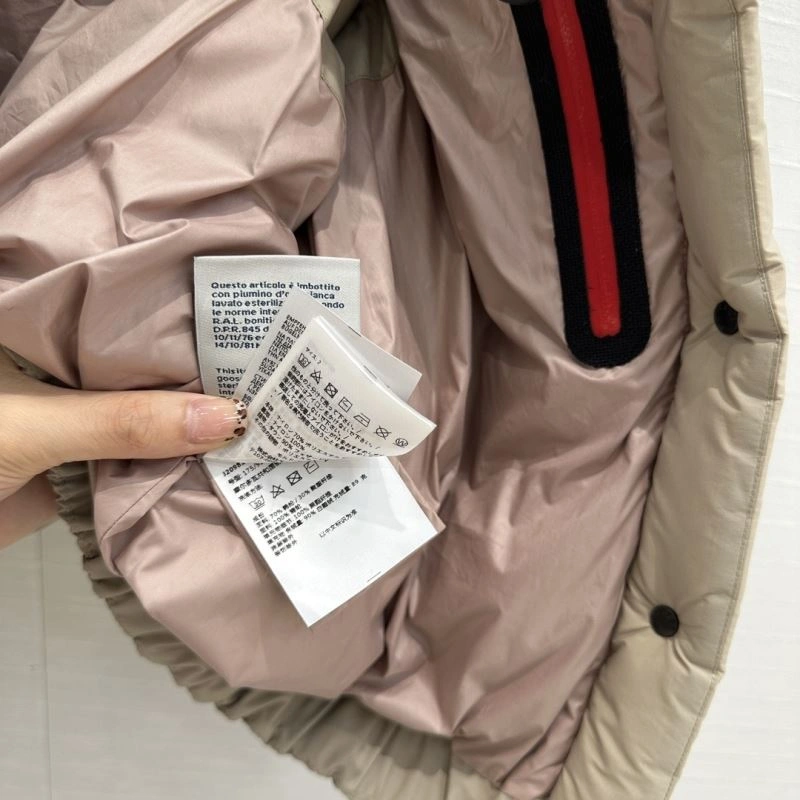 Moncler Down Jackets Classic 144678