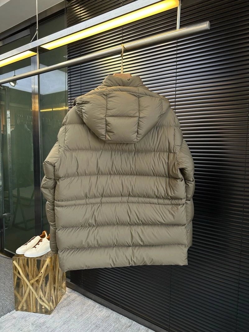 Moncler Down Jackets TravelReady 144691