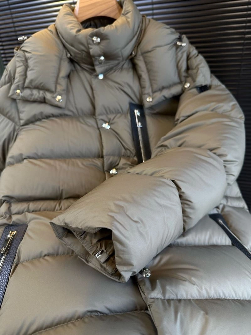 Moncler Down Jackets TravelReady 144691
