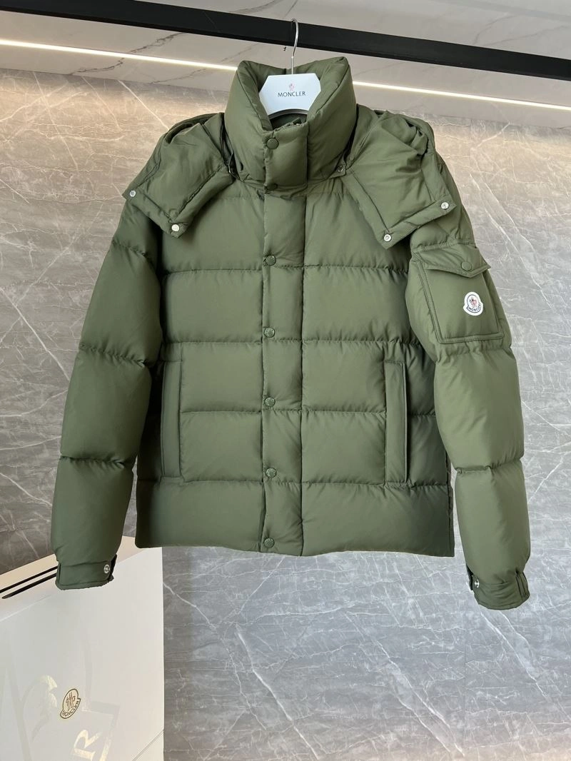 FashionForward Moncler Down Jackets 144679