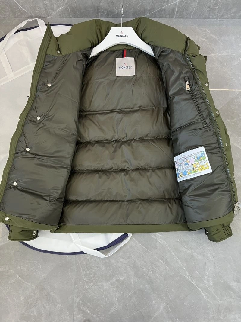 Moncler Down Jackets SmoothTexture 144675