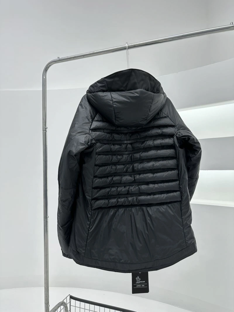 Moncler Down Jackets Fashionable 144671