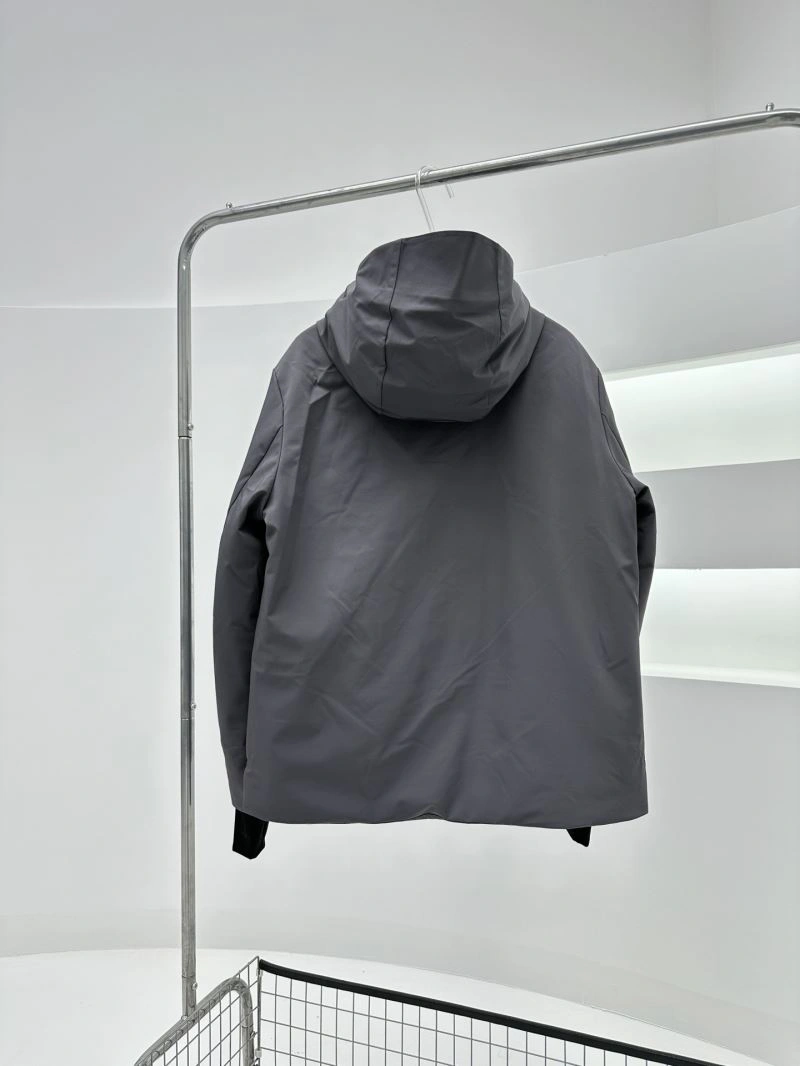 Moncler Down Jackets Breathable 144669