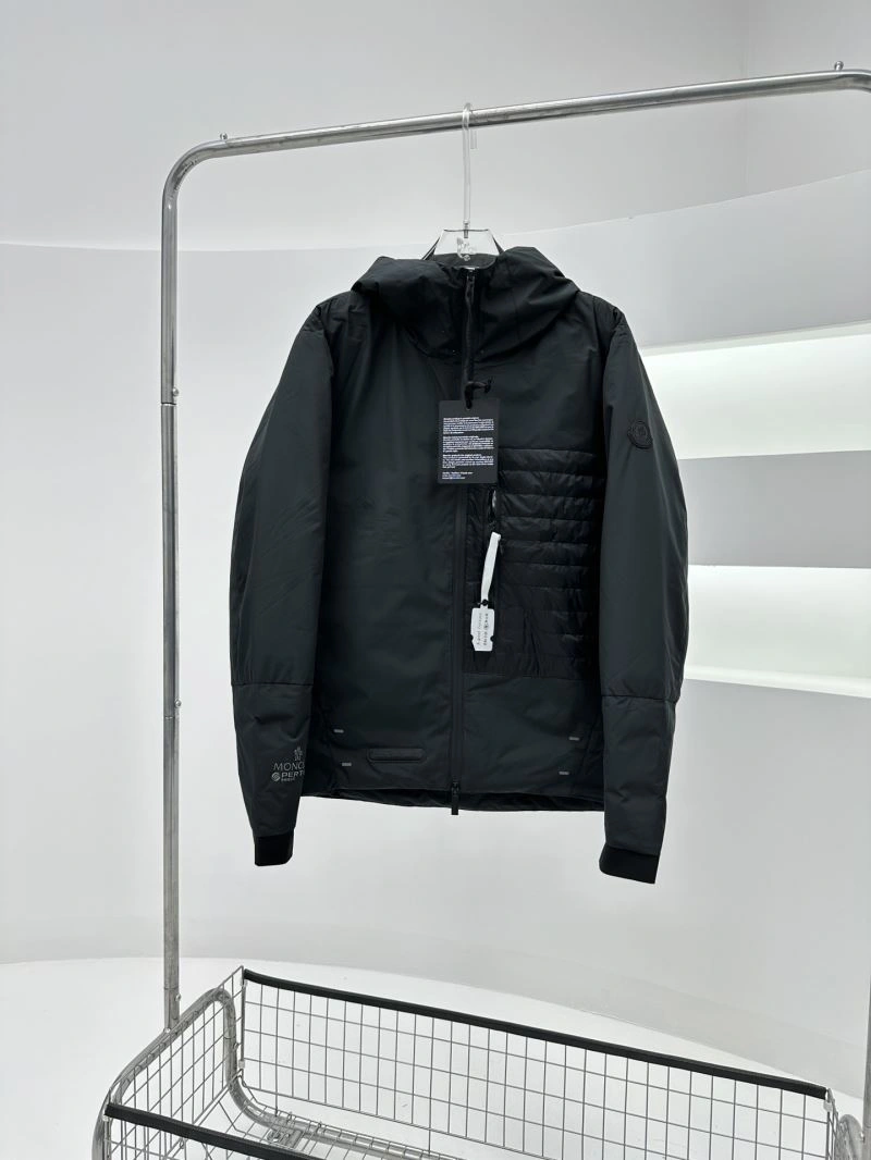 Moncler Down Jackets GoodFit 144670